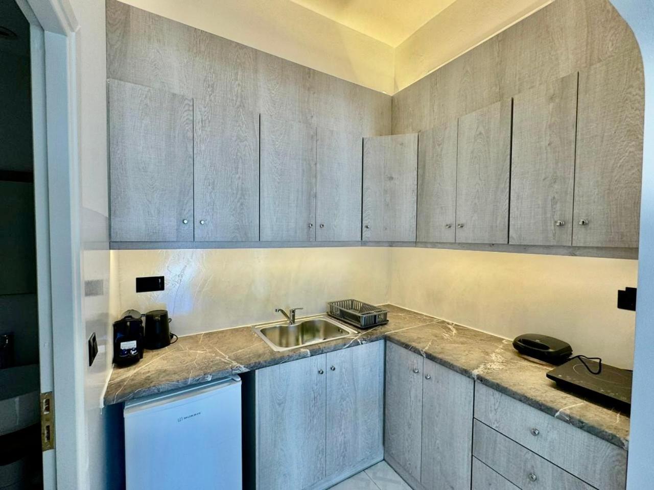 Gervi Suites Fira  Bagian luar foto