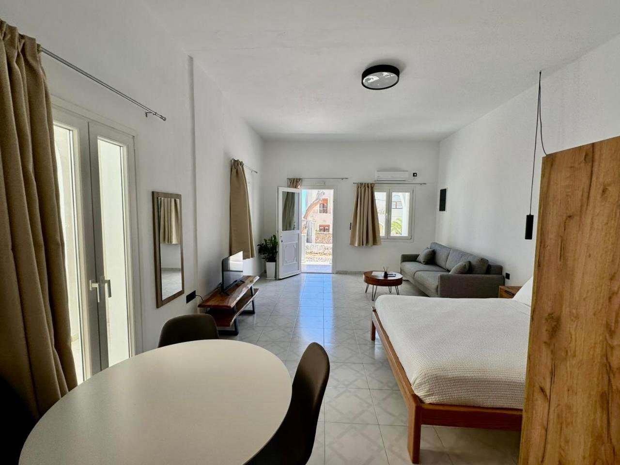 Gervi Suites Fira  Bagian luar foto