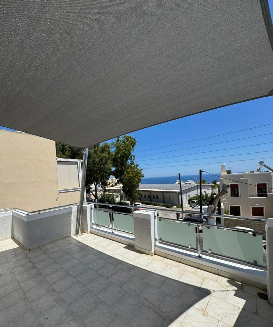 Gervi Suites Fira  Bagian luar foto