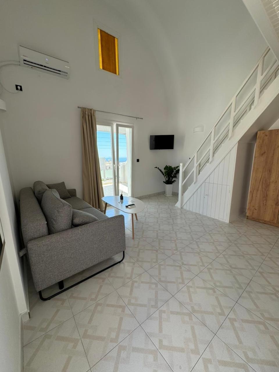 Gervi Suites Fira  Bagian luar foto