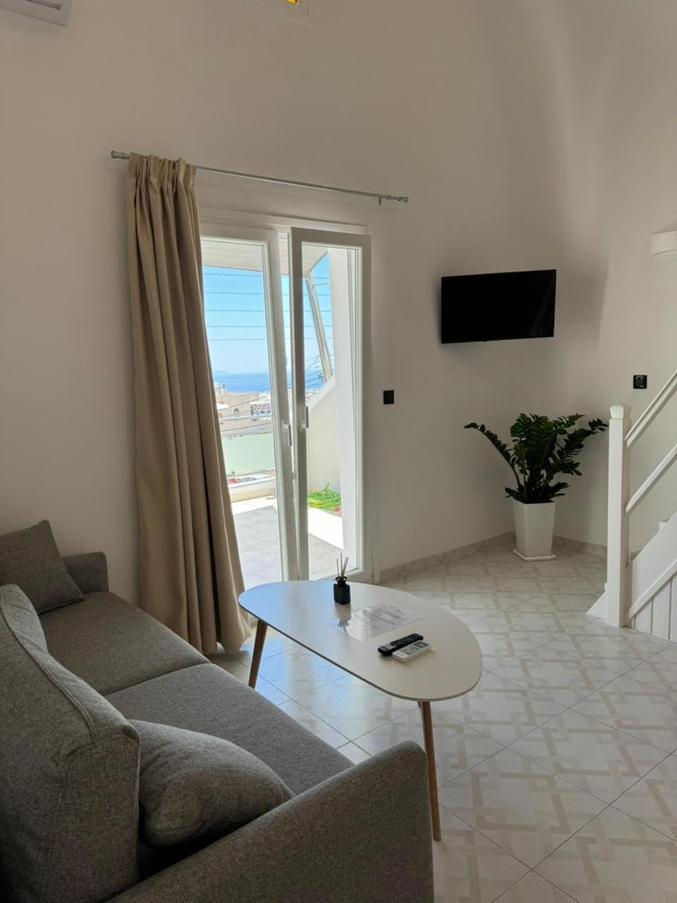Gervi Suites Fira  Bagian luar foto