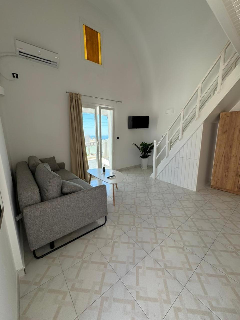 Gervi Suites Fira  Bagian luar foto