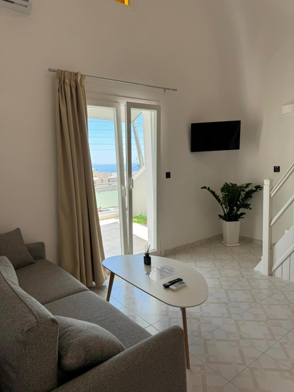 Gervi Suites Fira  Bagian luar foto